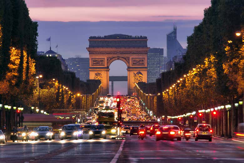 París al anochecer