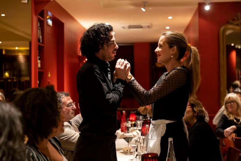 ¡Los camareros interpretarán arias de ópera!
