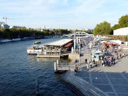 Vistas del río Sena en París