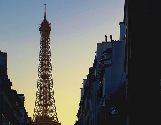 (c) Paris.es